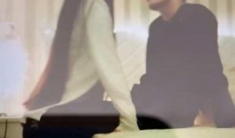 网友爆料被室友亲嘴视频,视频引发网友热议